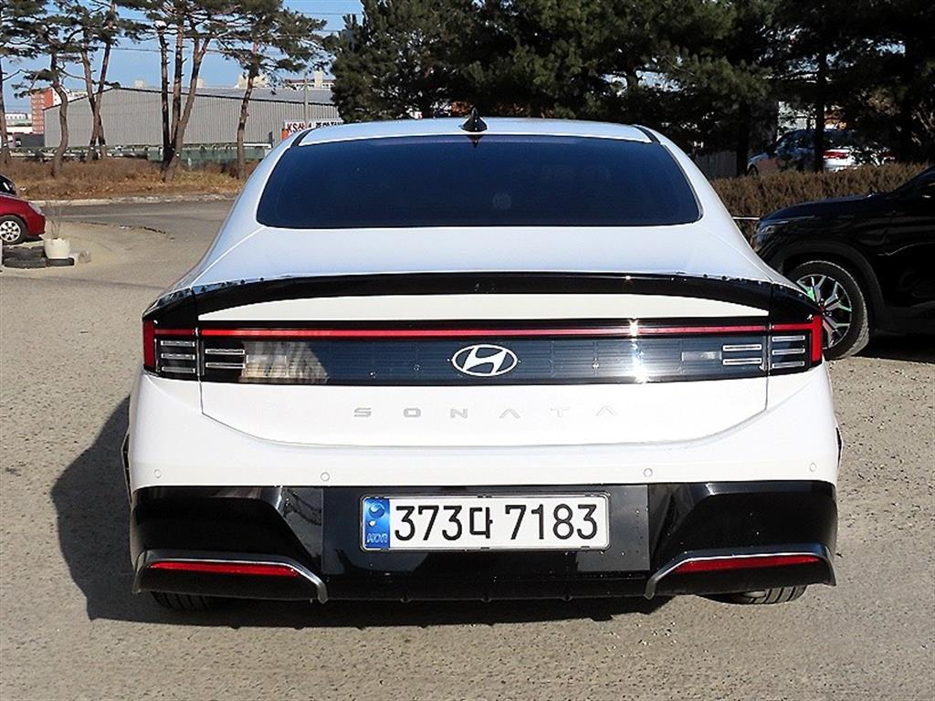 HYUNDAI Sonata - Vista 4