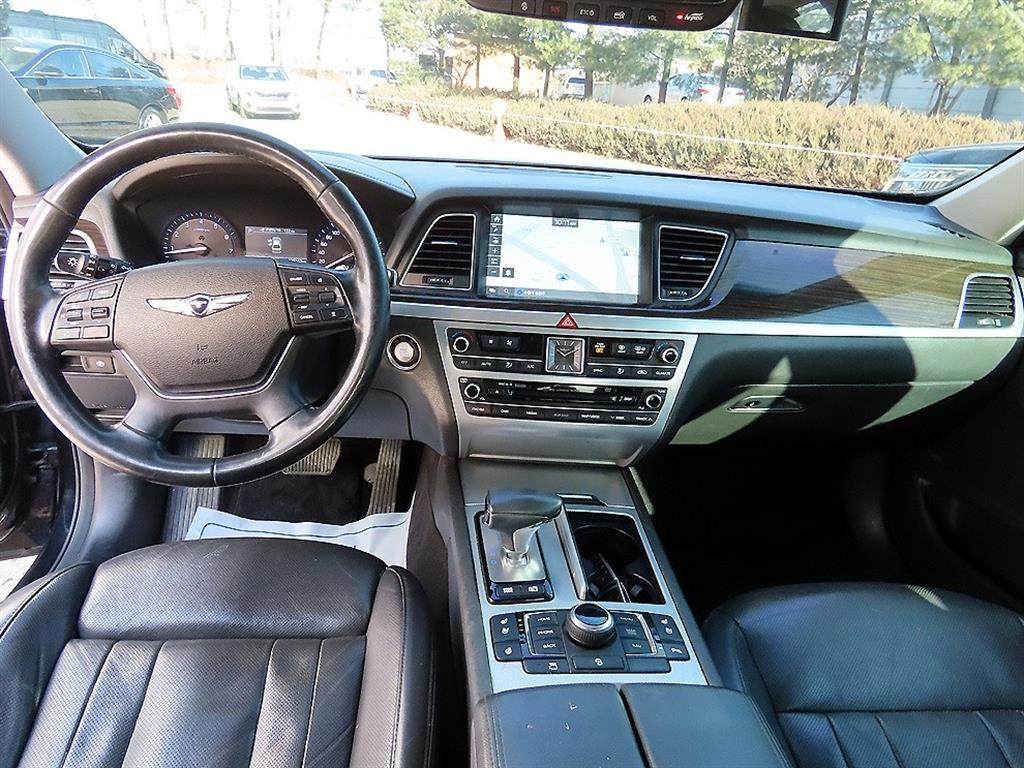 Genesis G80 - Vista 7