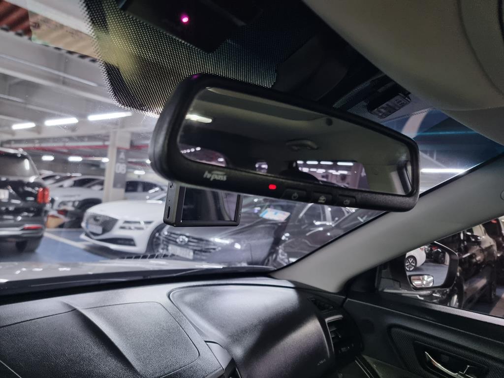 Ssangyong Tivoli 2016 Blanco - Importación desde Corea - HF Imports Iquique - Foto 14