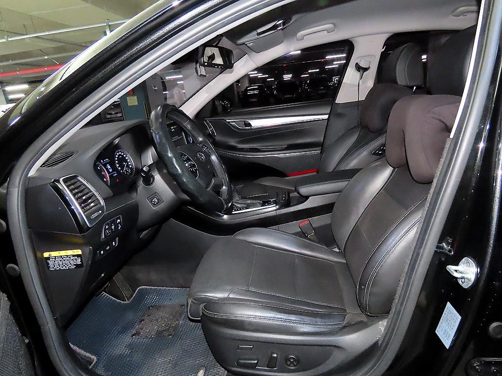 HYUNDAI Grandeur - Vista 6