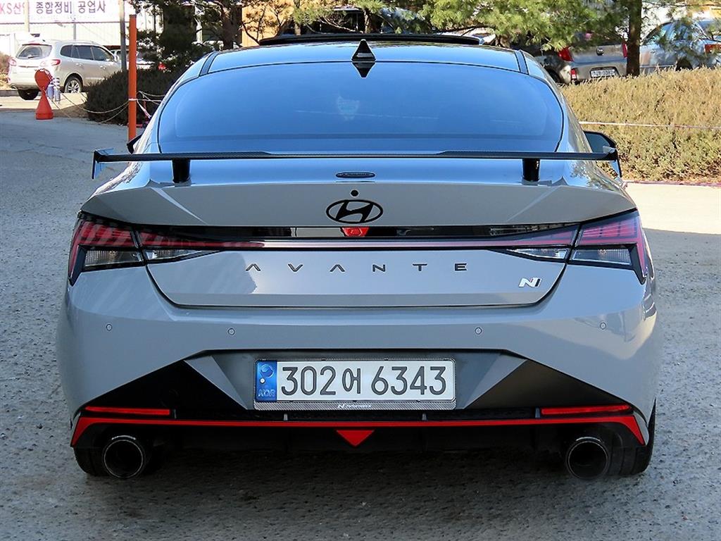 HYUNDAI Avante - Vista 4