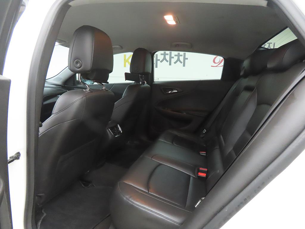 Chevrolet Malibu - Vista 6