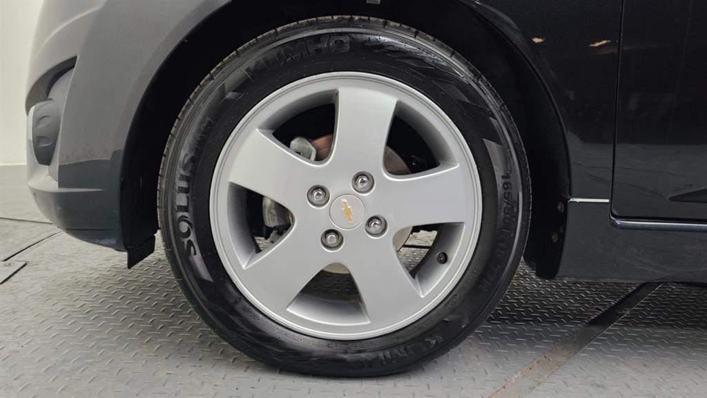 Chevrolet Spark - Vista 5