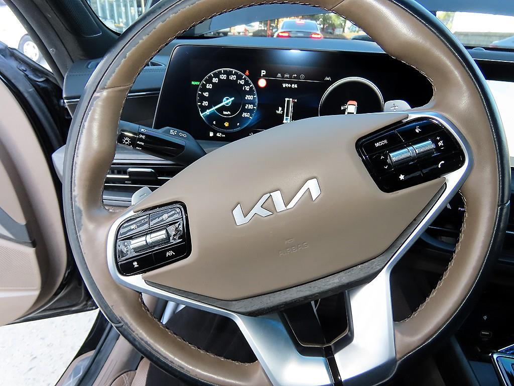 KIA K8 - Vista 8
