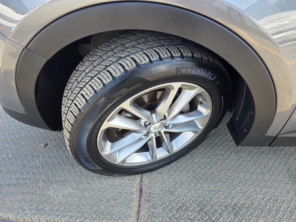 HYUNDAI Santa Fe - Vista 5