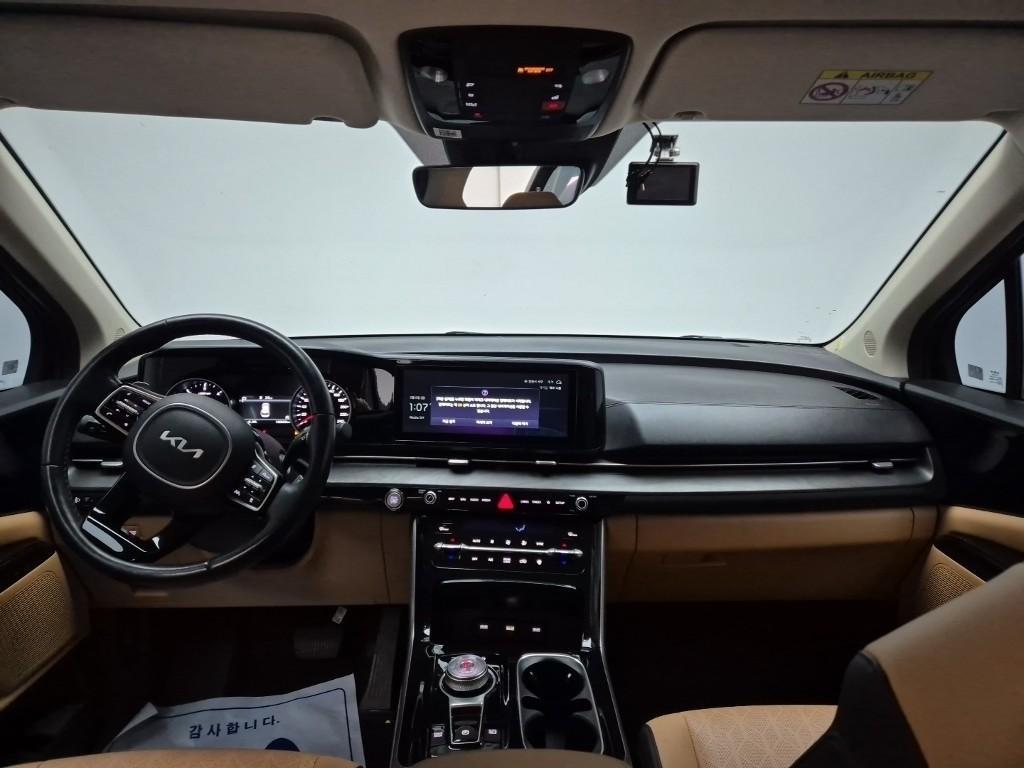 KIA Carnival - Vista 7