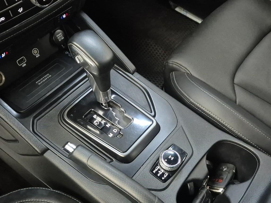 Ssangyong Rexton - Vista 8