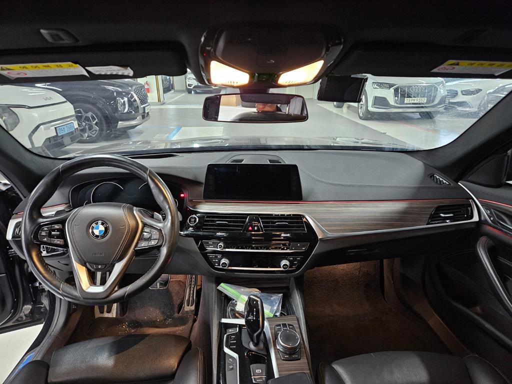 BMW 5 Series 2017 Negro - Importación desde Corea - HF Imports Iquique - Foto 14