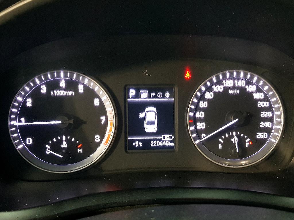 HYUNDAI Sonata - Vista 7