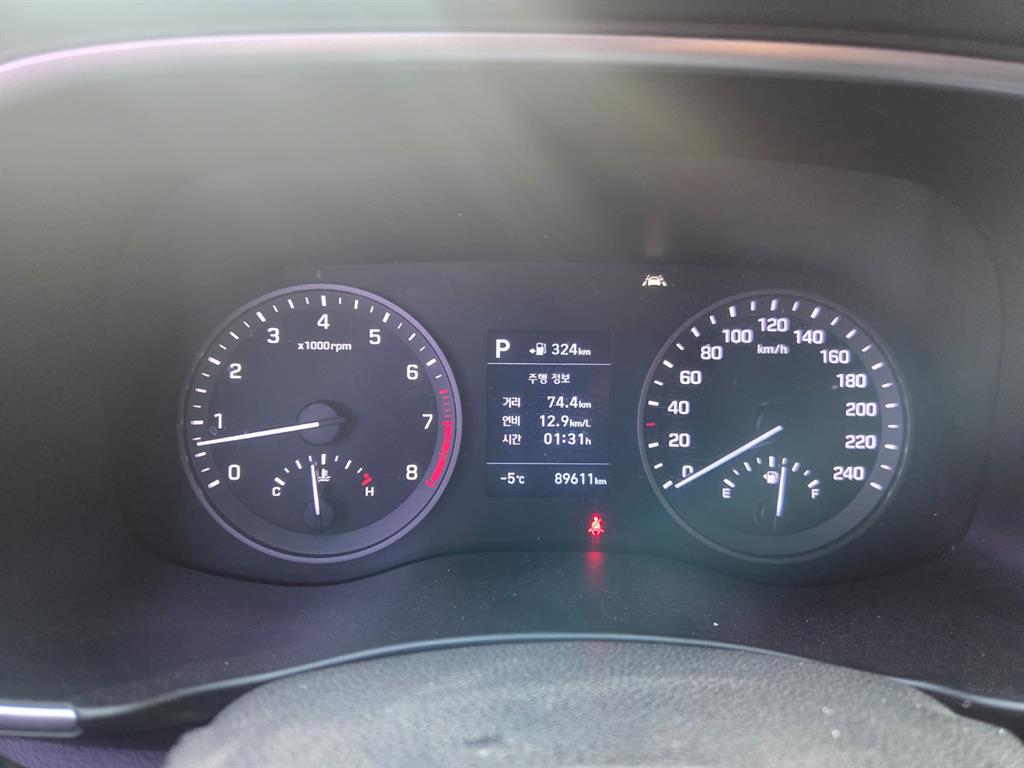 HYUNDAI Tucson - Vista 9