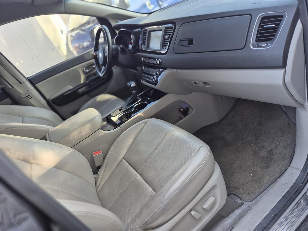 KIA Carnival 2019 Café - Importación desde Corea - HF Imports Iquique - Foto 16