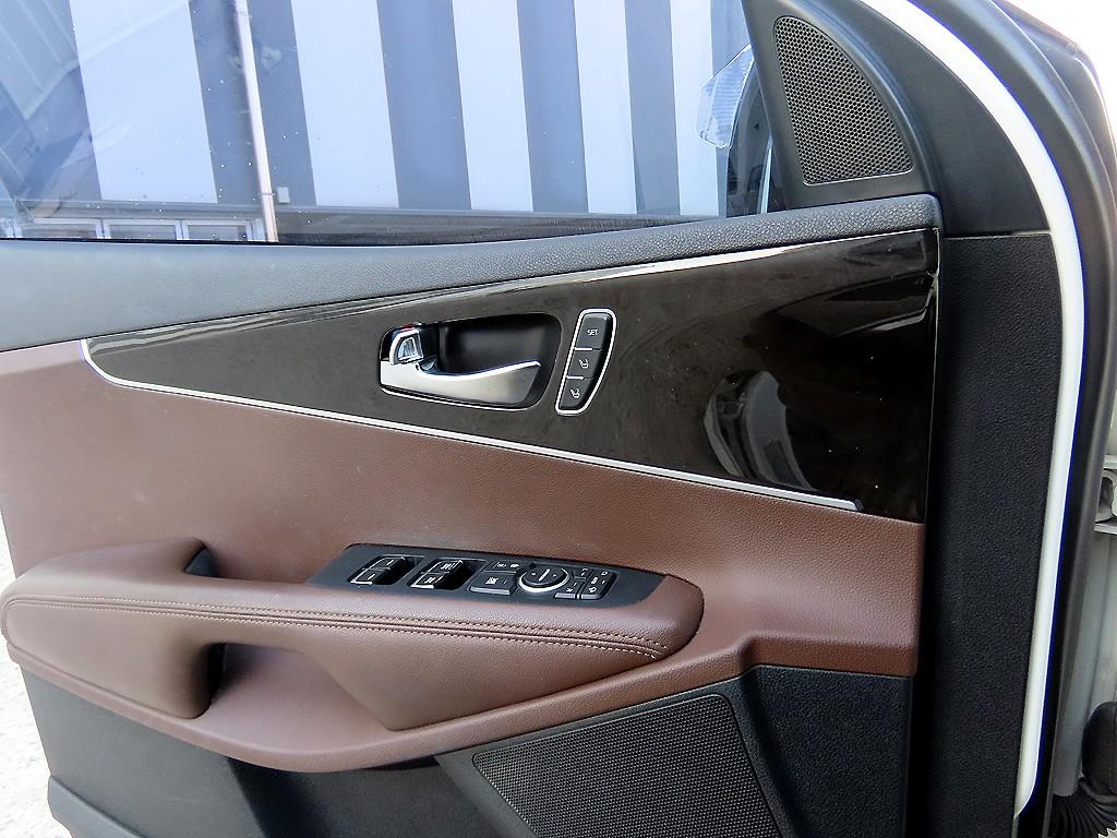 KIA Sorento - Vista 11