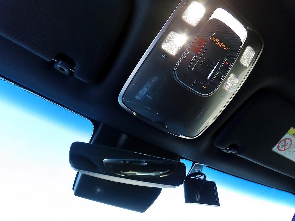 Genesis GV70 2022 Blanco - Importación desde Corea - HF Imports Iquique - Foto 16