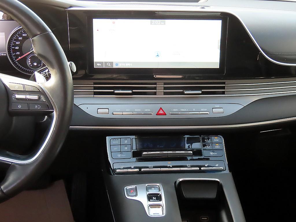 HYUNDAI Grandeur - Vista 10