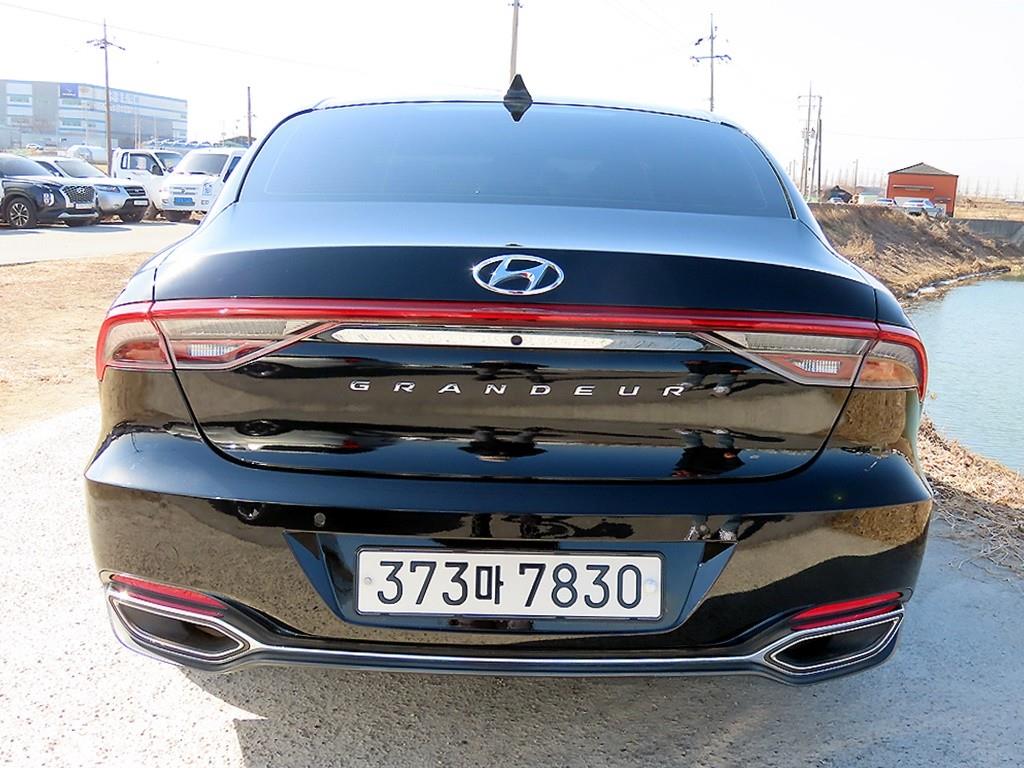 HYUNDAI Grandeur - Vista 4