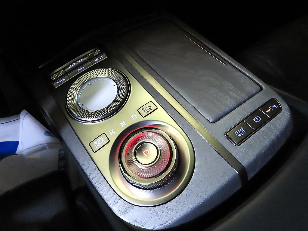 Genesis G80 - Vista 12