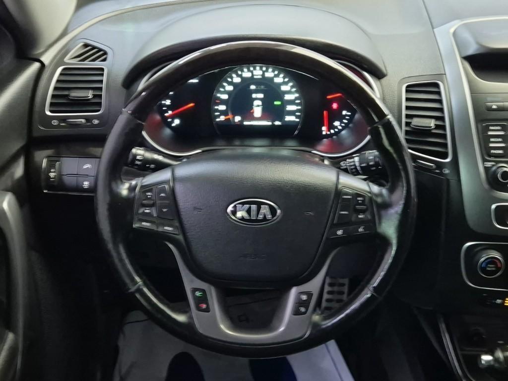 KIA Sorento - Vista 9