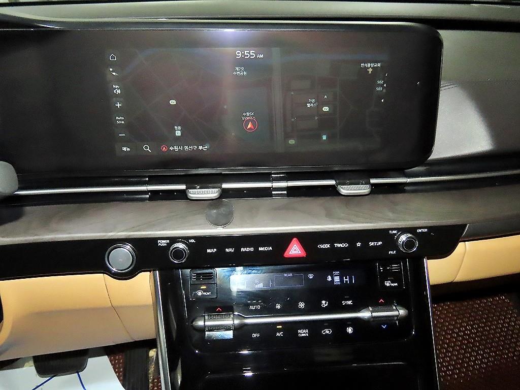KIA Carnival - Vista 11