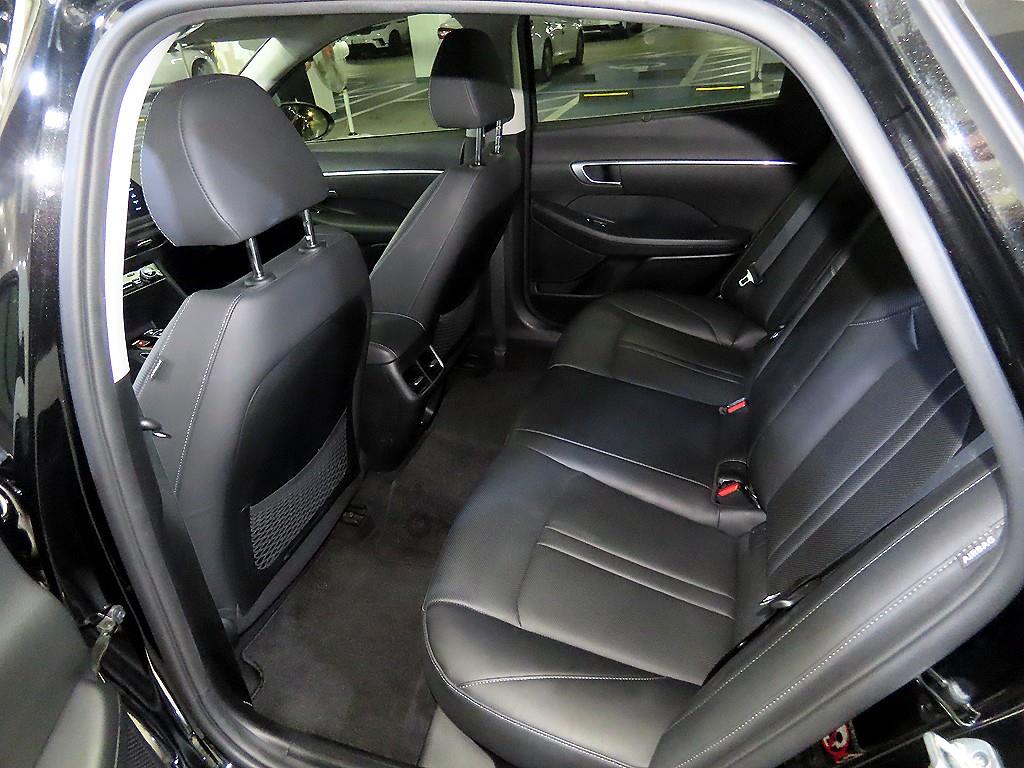 HYUNDAI Sonata - Vista 7