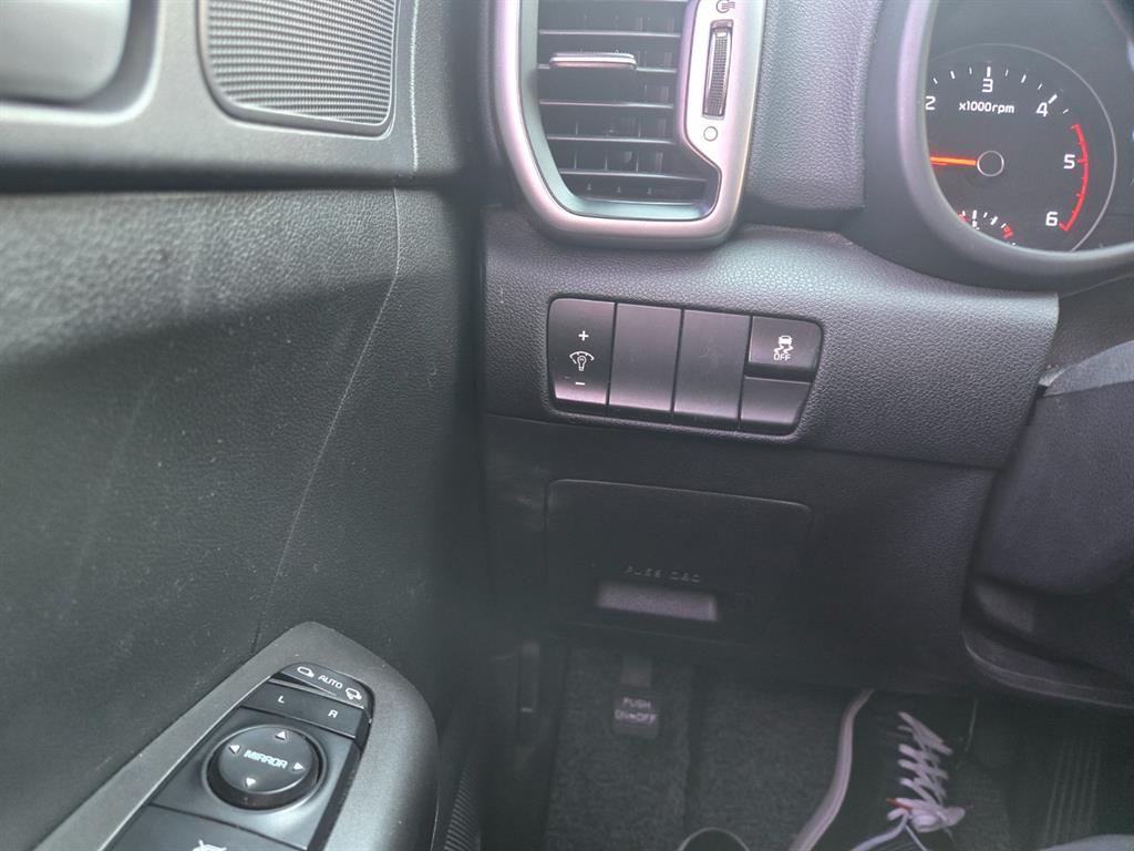 KIA Sportage 2016 Plateado - Importación desde Corea - HF Imports Iquique - Foto 13