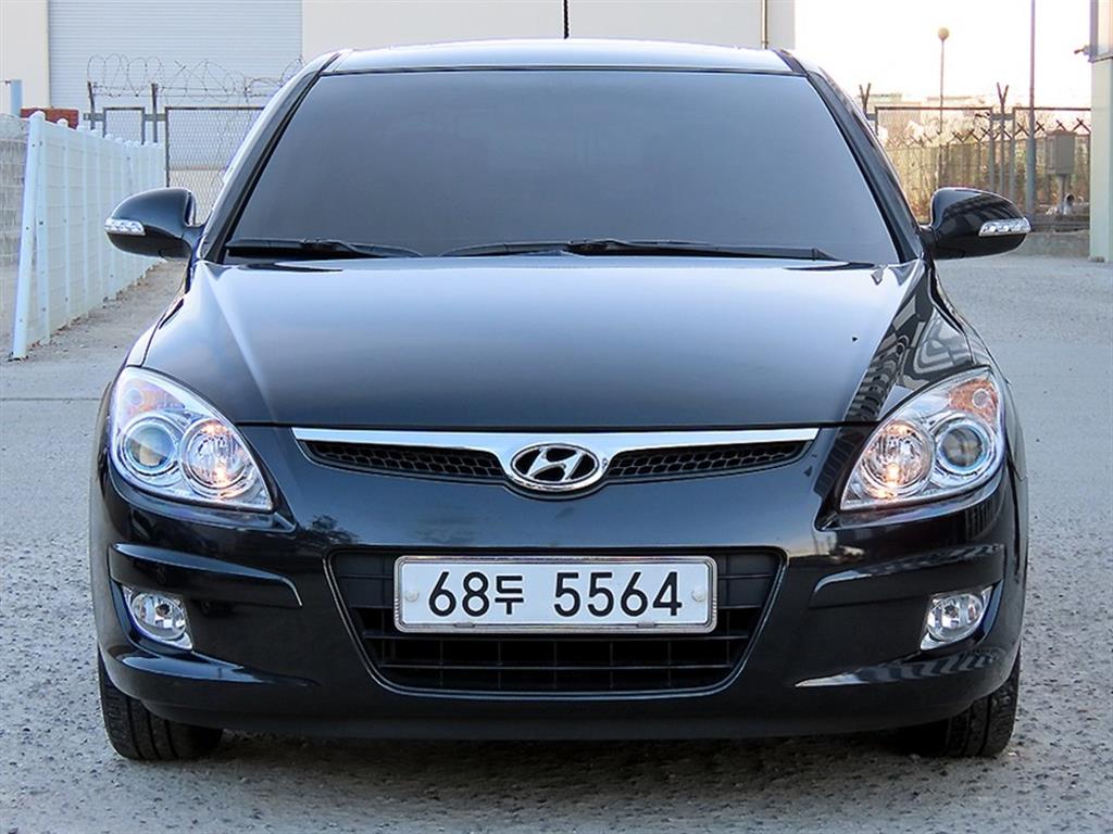 HYUNDAI i30 2009 Negro - Importación desde Corea - HF Imports Iquique - Foto 1
