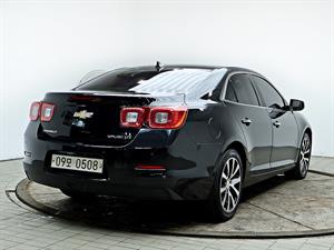 Chevrolet Malibu - Vista 8