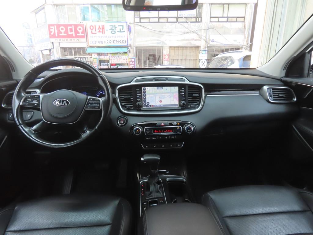 KIA Sorento - Vista 7