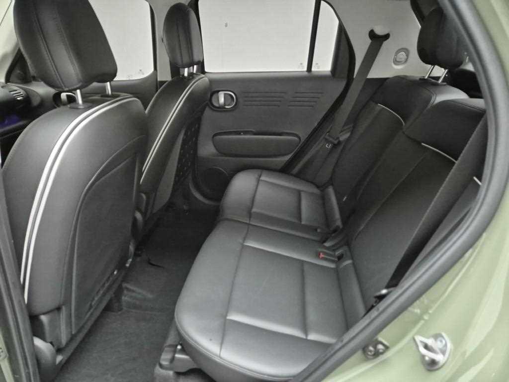 HYUNDAI Casper - Vista 12