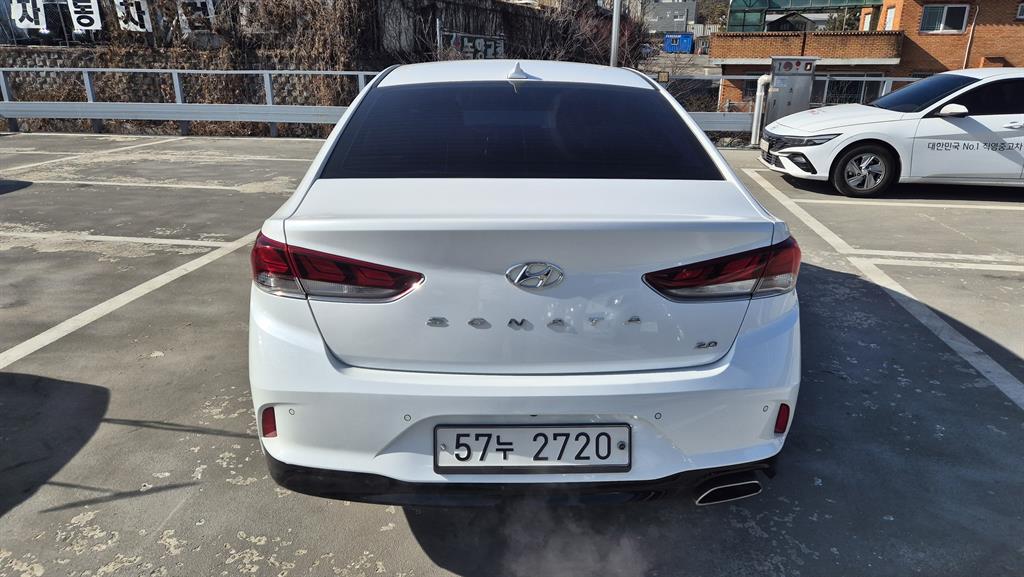 HYUNDAI Sonata - Vista 2