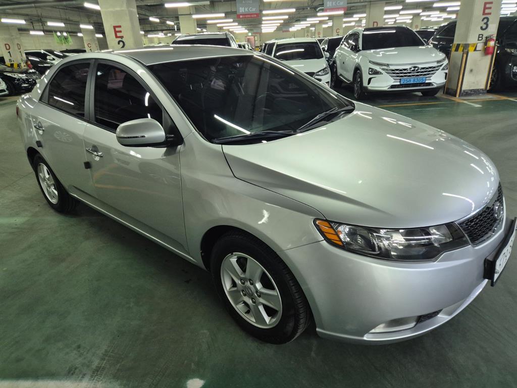 KIA Forte - Vista 6