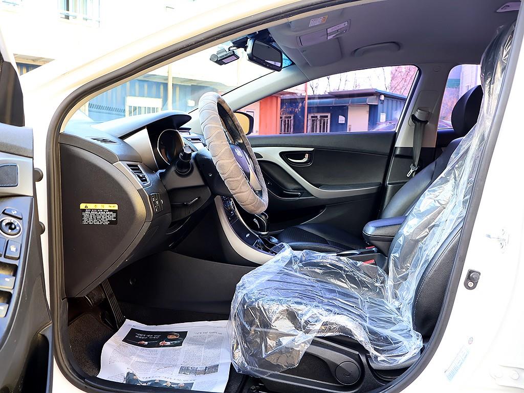 HYUNDAI Avante 2014 Blanco - Importación desde Corea - HF Imports Iquique - Foto 13