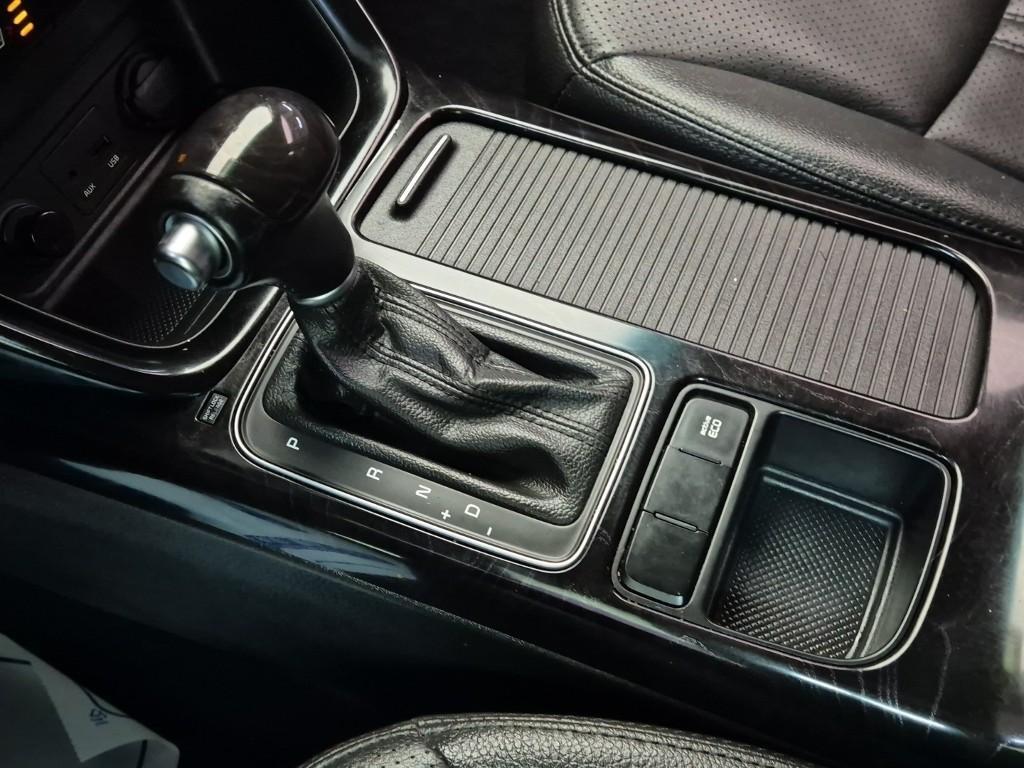 KIA Sorento - Vista 8