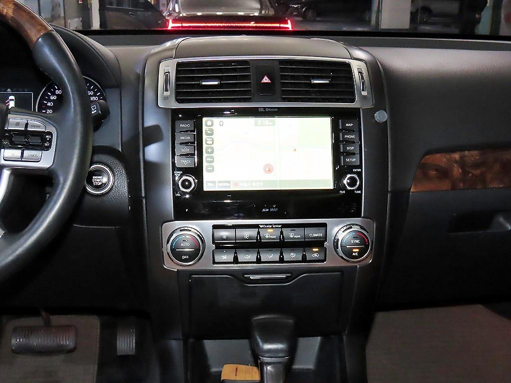 KIA Mohave - Vista 11