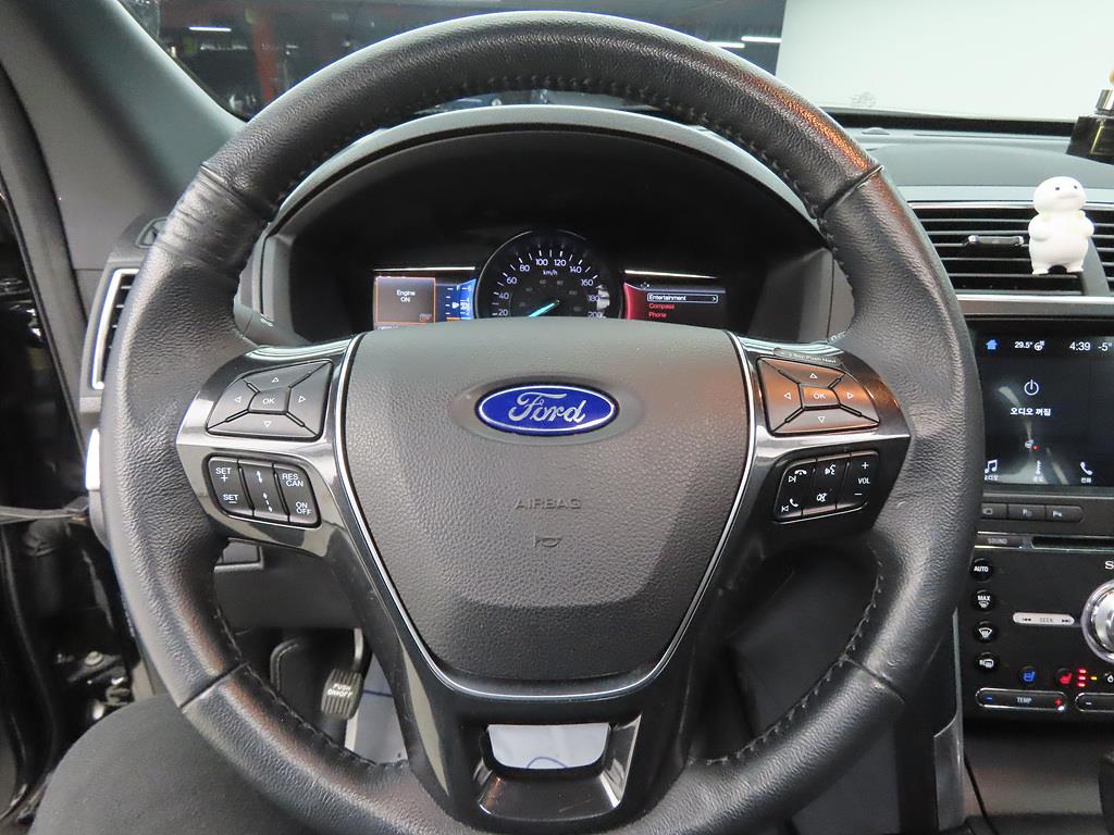 Ford Explorer - Vista 8