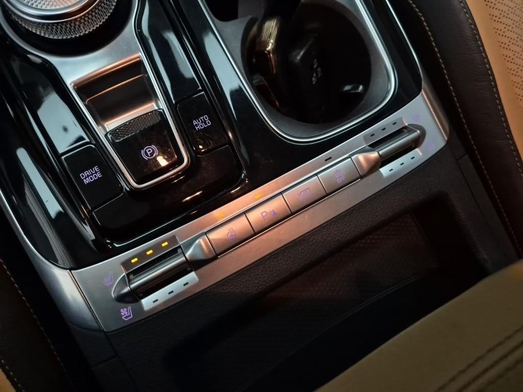 KIA Carnival - Vista 7