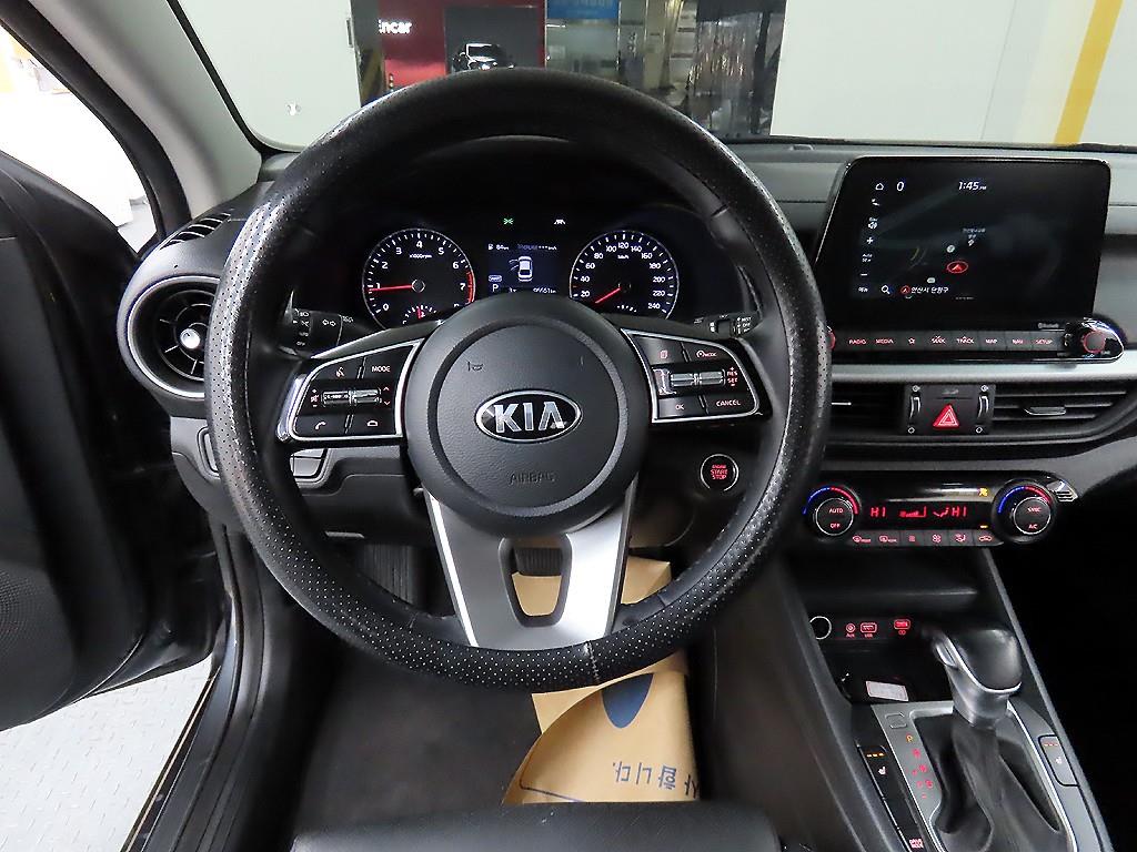 KIA K3 - Vista 9