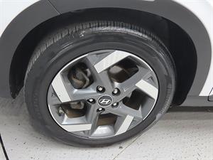 HYUNDAI Venue - Vista 10