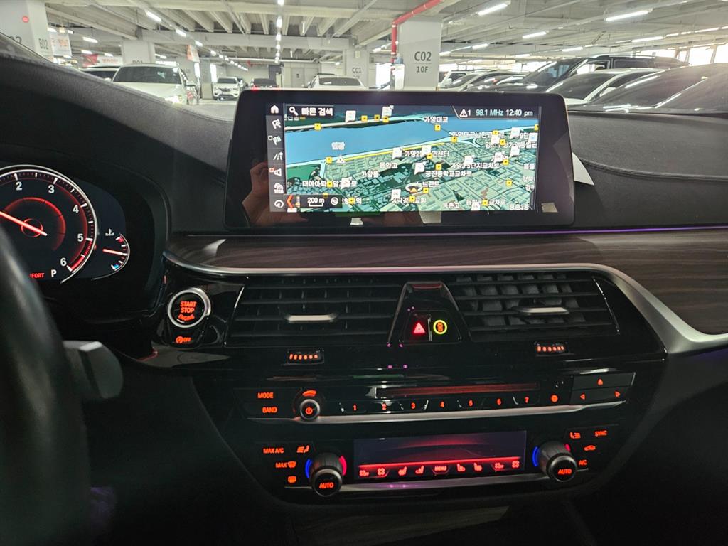 BMW 5 Series 2018 Negro - Importación desde Corea - HF Imports Iquique - Foto 15