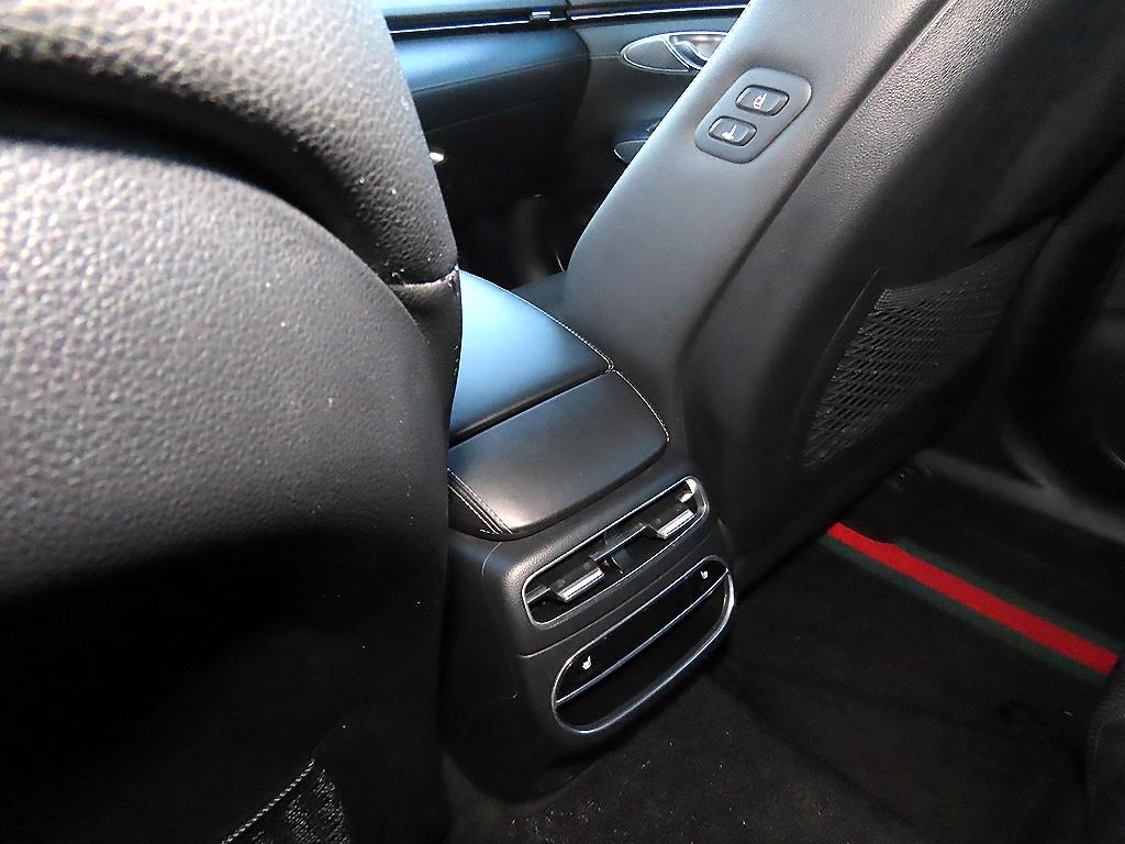 Genesis GV70 2022 Blanco - Importación desde Corea - HF Imports Iquique - Foto 15