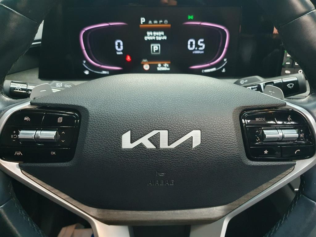 KIA K8 - Vista 12