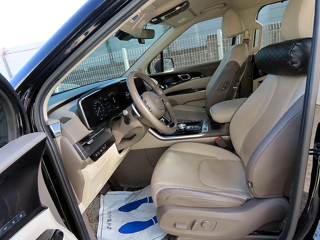 KIA Carnival - Vista 5
