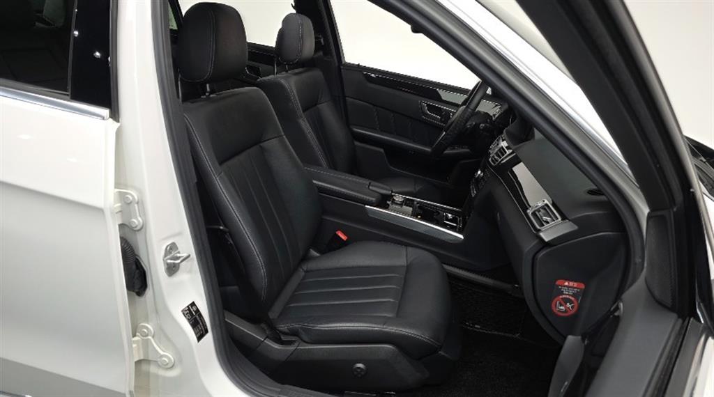 Mercedes Benz E class - Vista 10