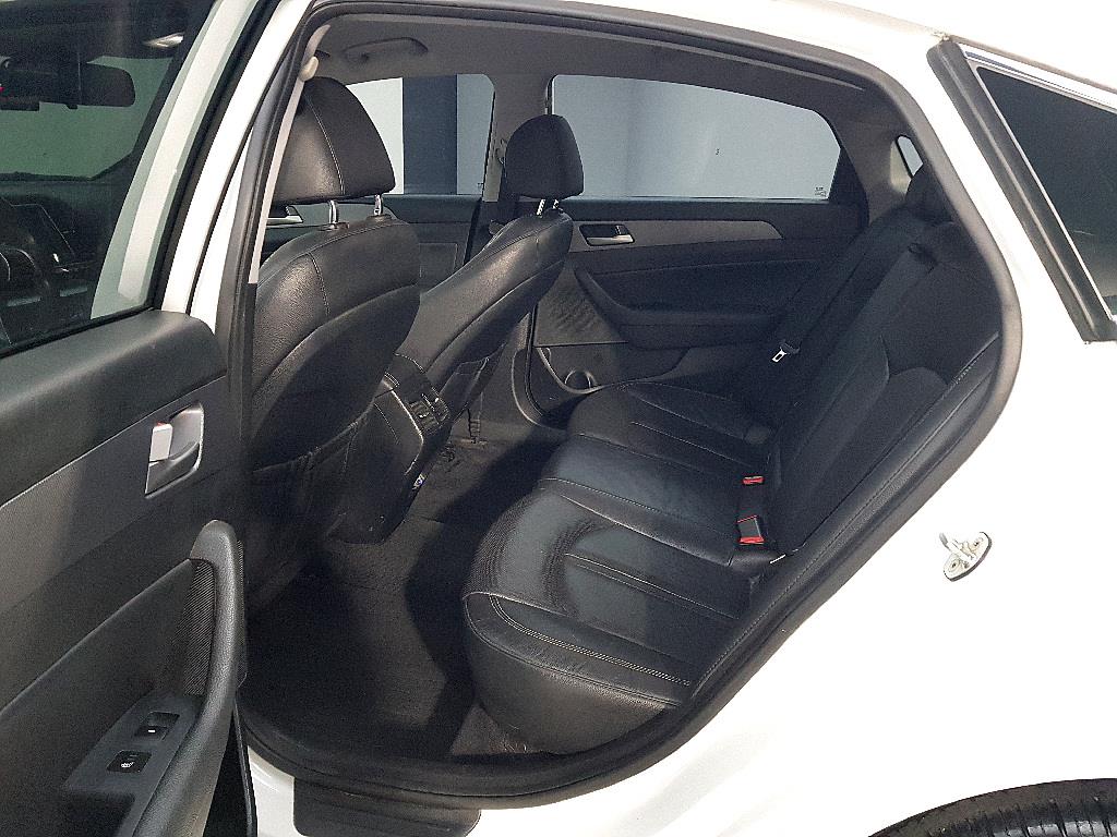 HYUNDAI Sonata - Vista 9