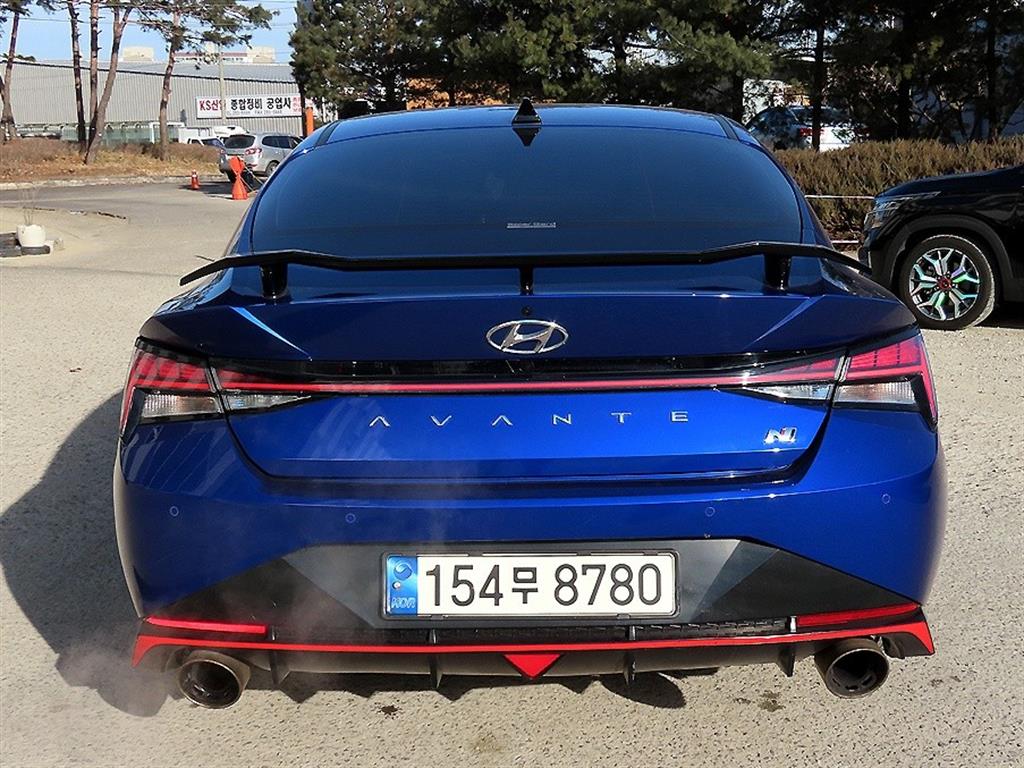 HYUNDAI Avante - Vista 4