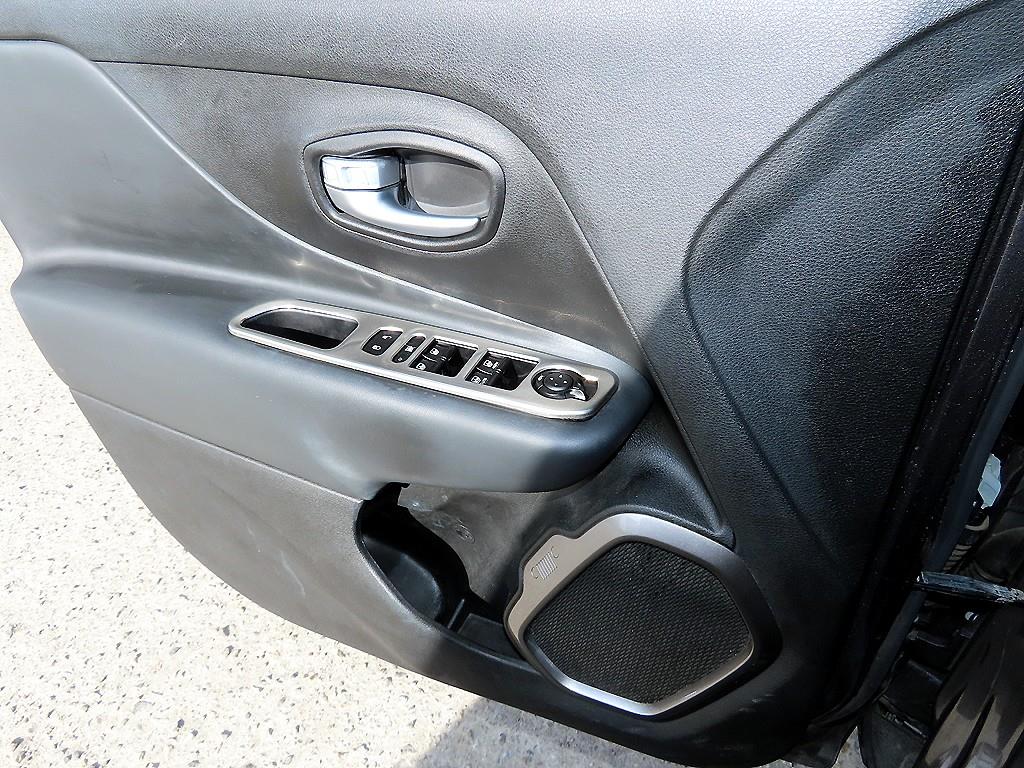 Jeep Renegade - Vista 11