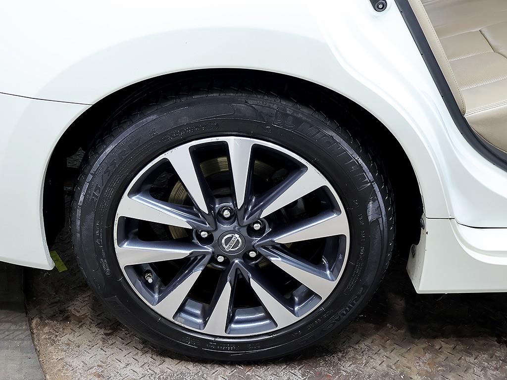 Nissan Altima 2017 Blanco - Importación desde Corea - HF Imports Iquique - Foto 8