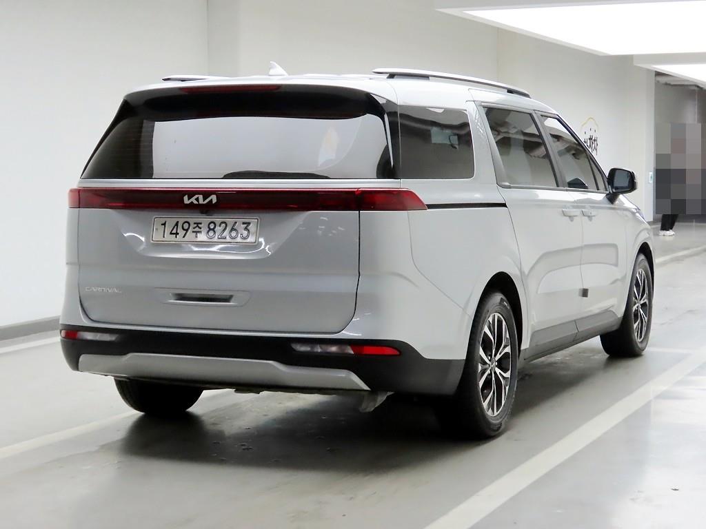 KIA Carnival - Vista 4