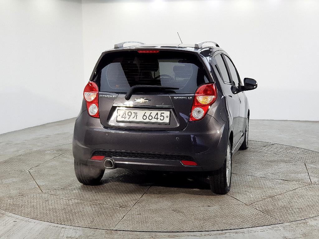 Chevrolet Spark - Vista 3