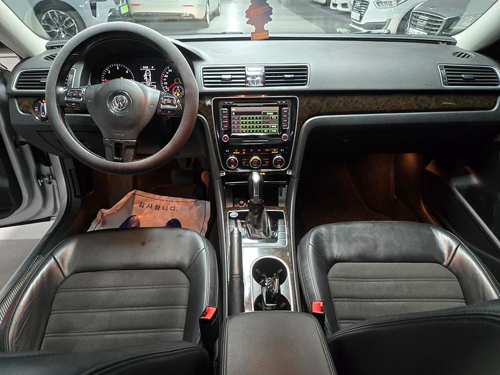 Volkswagen Passat - Vista 9