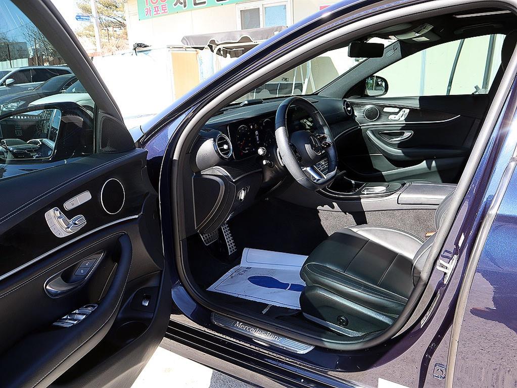 Mercedes Benz E class - Vista 11